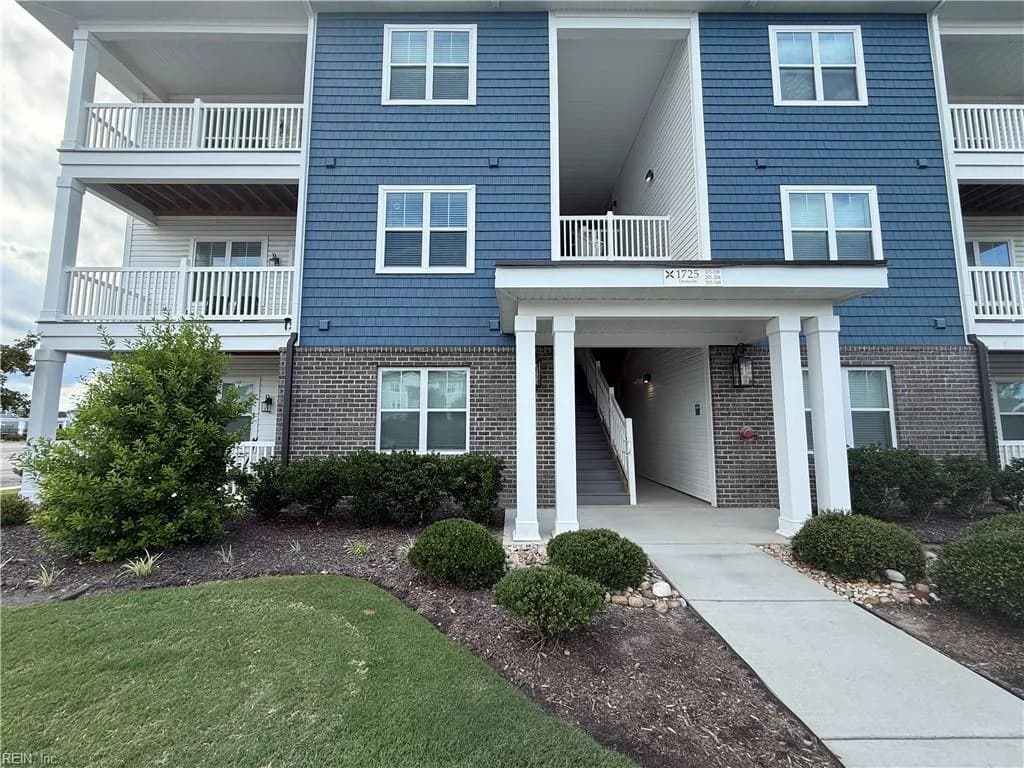 1725 Dromolin DR #105, VIRGINIABEACH VA 23456 - Photo 3