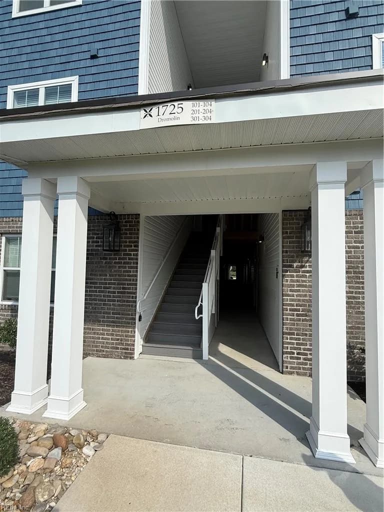 1725 Dromolin DR #105, VIRGINIABEACH VA 23456 - Photo 4