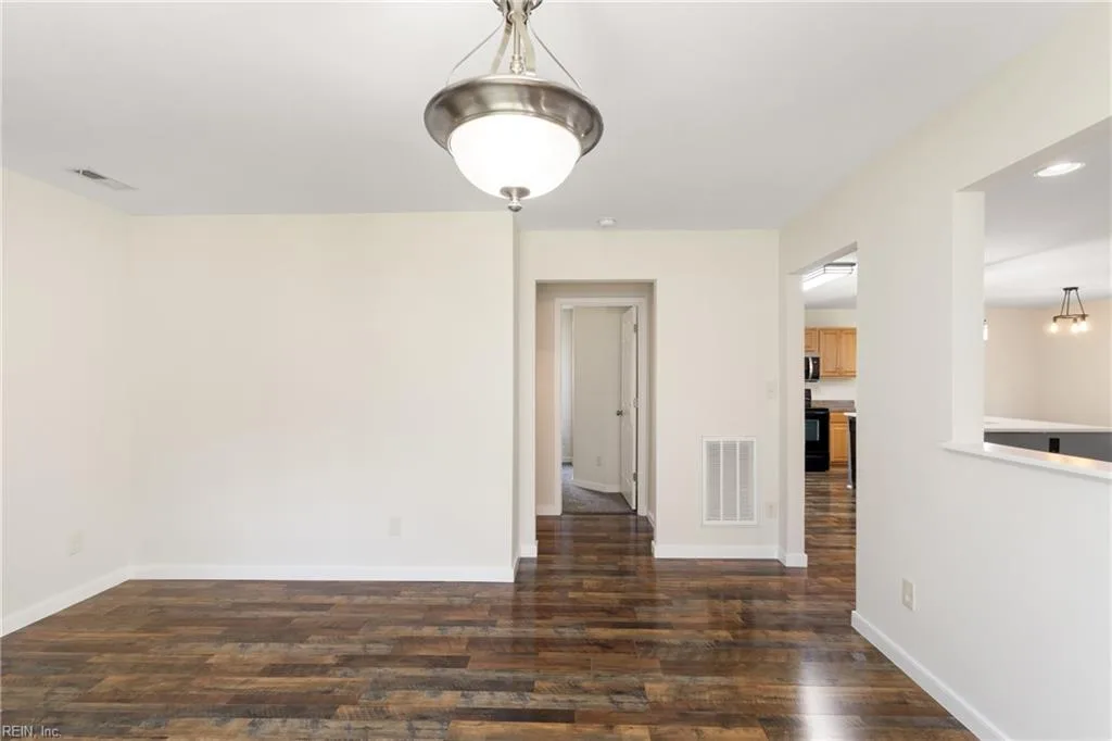 7246 Jeanne DR, GLOUCESTER VA 23061 - Photo 5