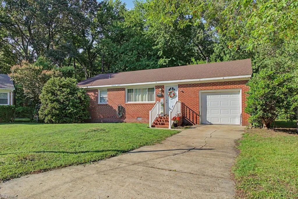 608 Cromer CT, HAMPTON VA 23661