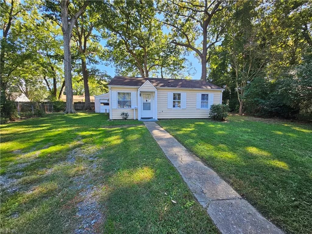 330 Shawen DR, HAMPTON VA 23669 - Photo 3