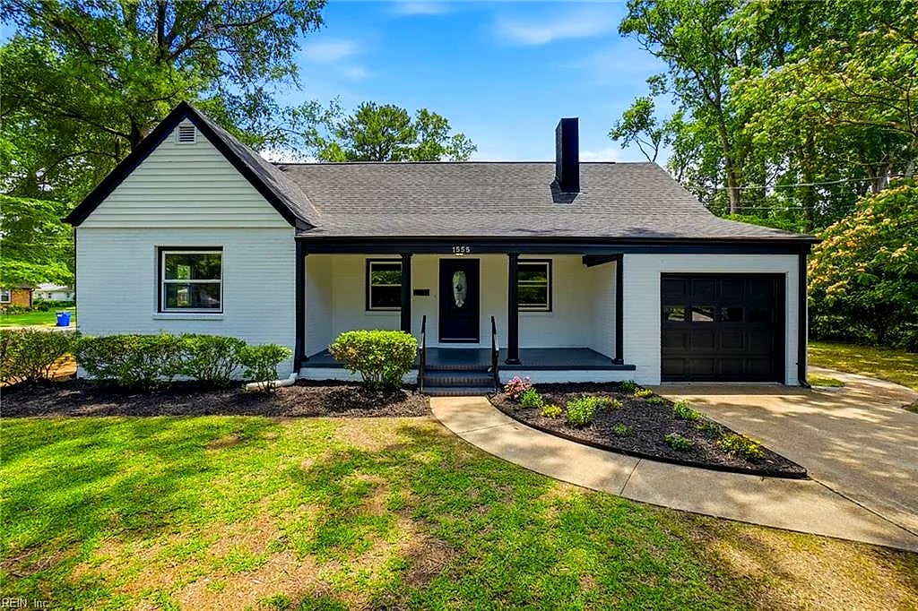 1555 Crane AVE, Norfolk — 4 bed Residential, 1,952 sqft