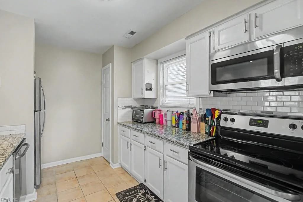 94 Madison CHSE, HAMPTON VA 23666 - Photo 4