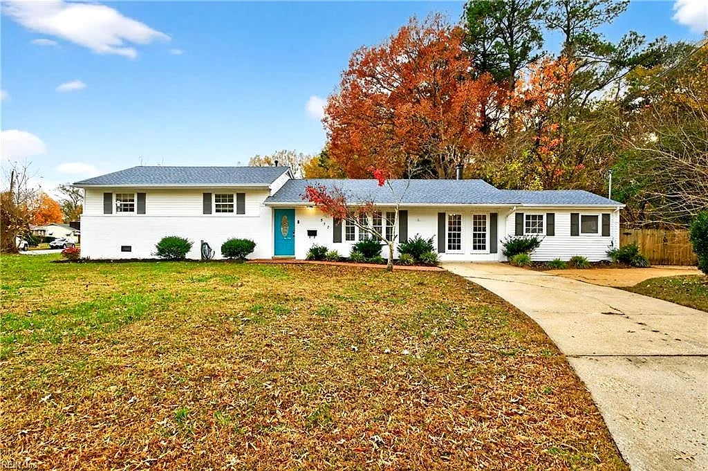 517 Catalpa DR, NEWPORT NEWS VA 23601