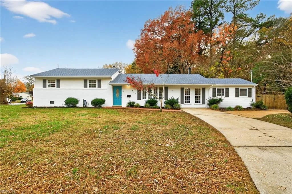 517 Catalpa DR, NEWPORTNEWS VA 23601