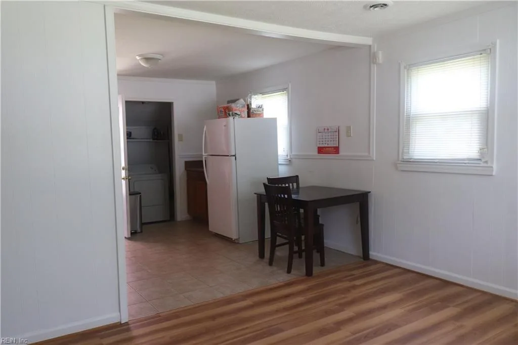 445 Smiley RD, HAMPTON VA 23663 - Photo 5