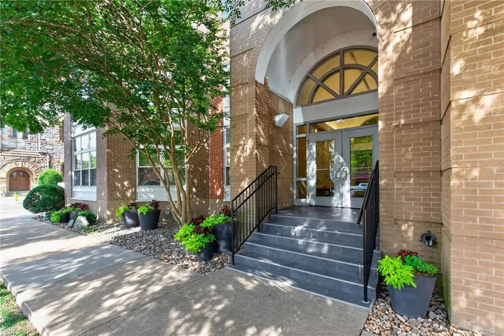 388 Boush ST #409, NORFOLK VA 23510 - Photo 4
