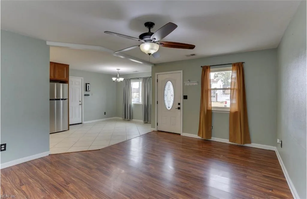 3521 Dana LN, VIRGINIABEACH VA 23452 - Photo 5