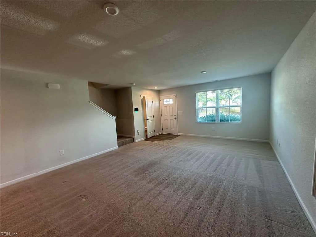 304 Forecastle ST, PORTSMOUTH VA 23701 - Photo 3