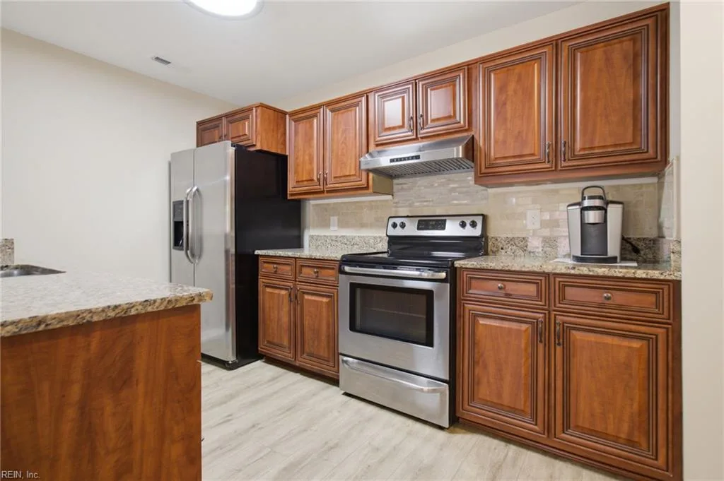 713 Oak Mill LN, NEWPORTNEWS VA 23602 - Photo 3