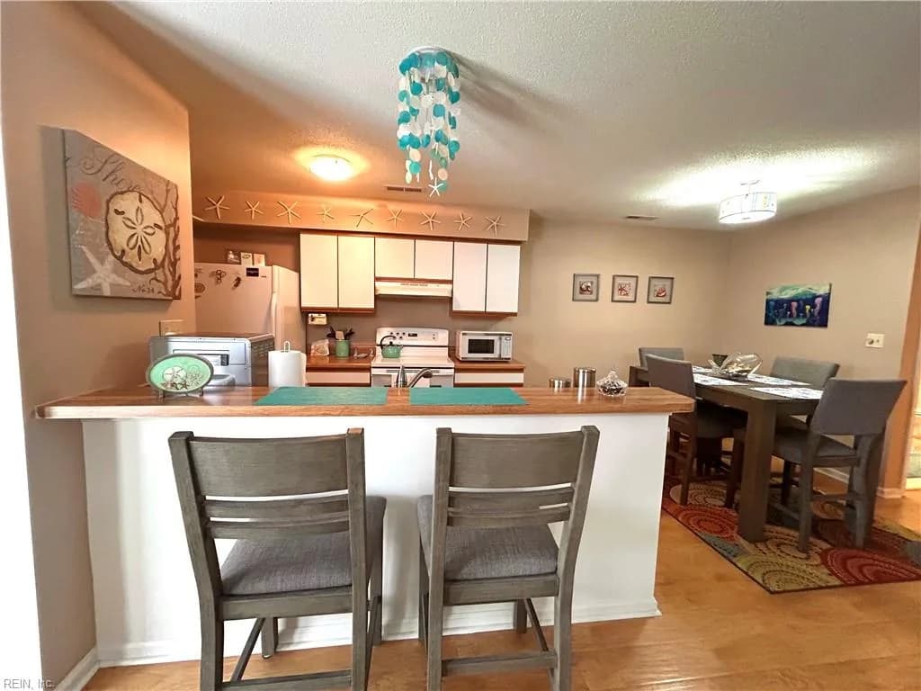 1748 Harvest Bend CT, VIRGINIABEACH VA 23464 - Photo 5
