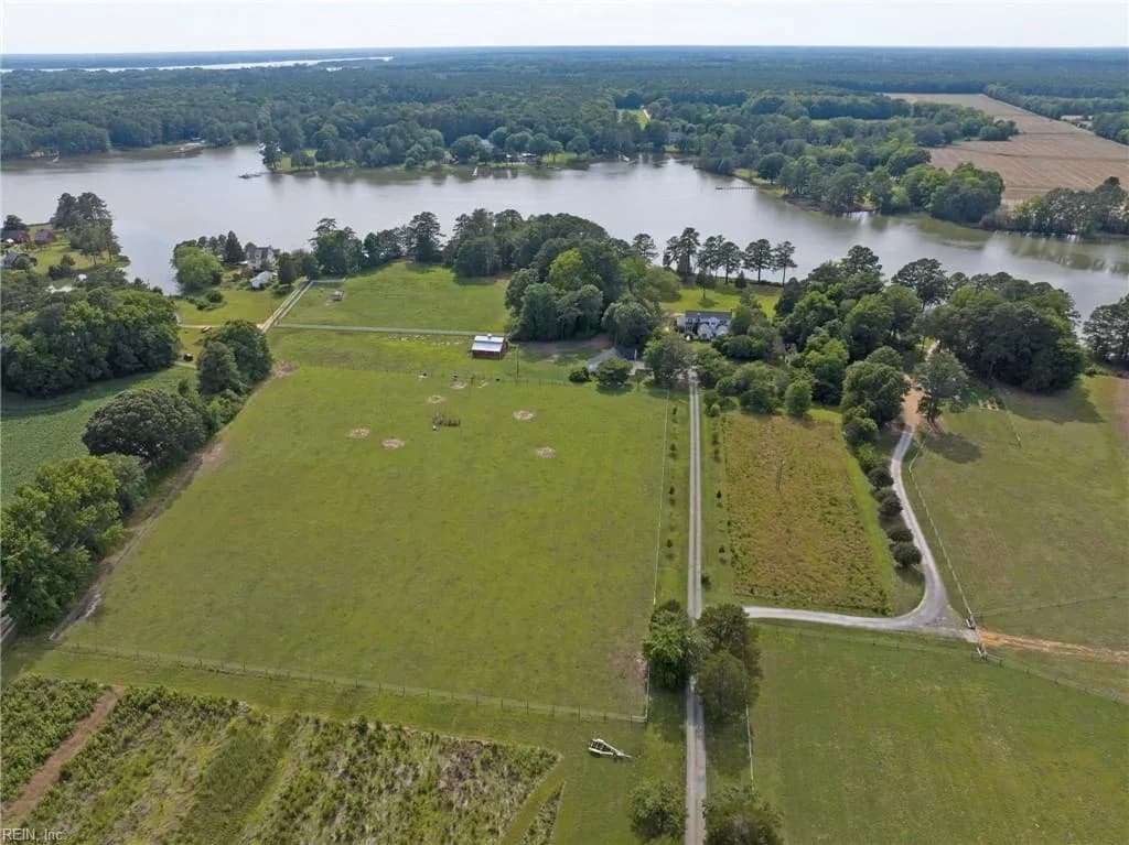 297 Greene RD, MATHEWS VA 23109 - Photo 5