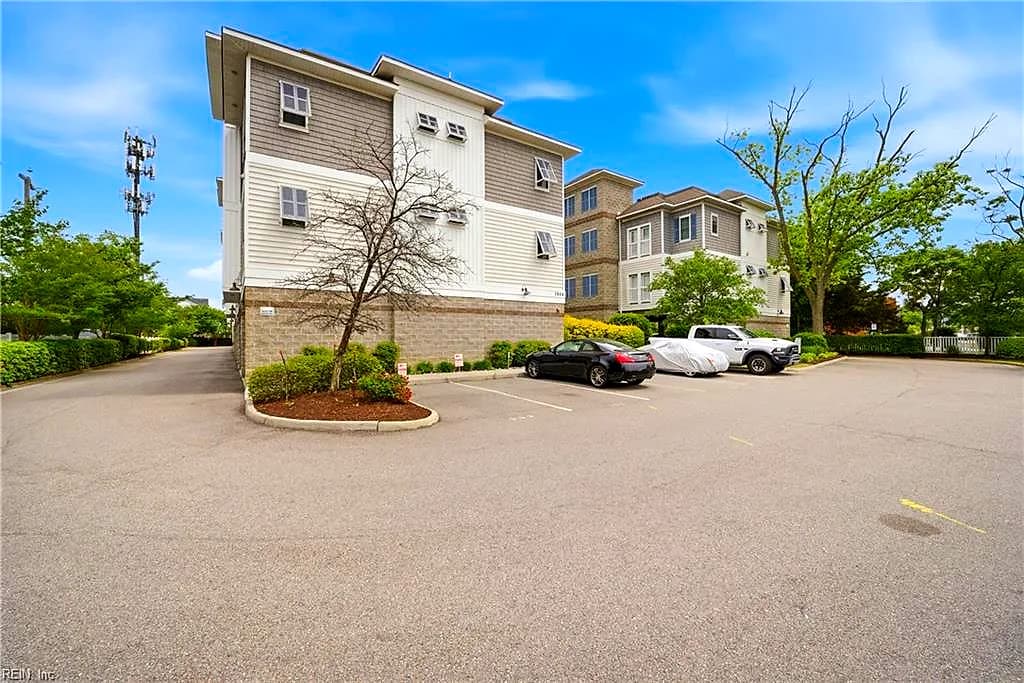 7922 Shore DR #219, NORFOLK VA 23518 - Main photo