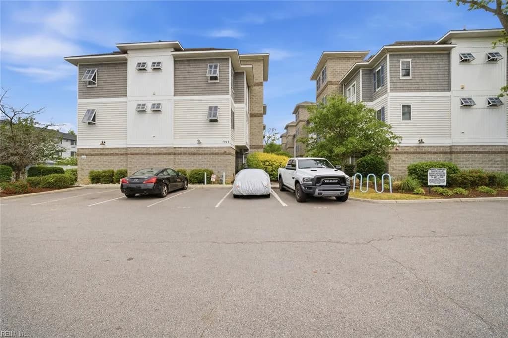7922 Shore DR #219, NORFOLK VA 23518 - Main photo
