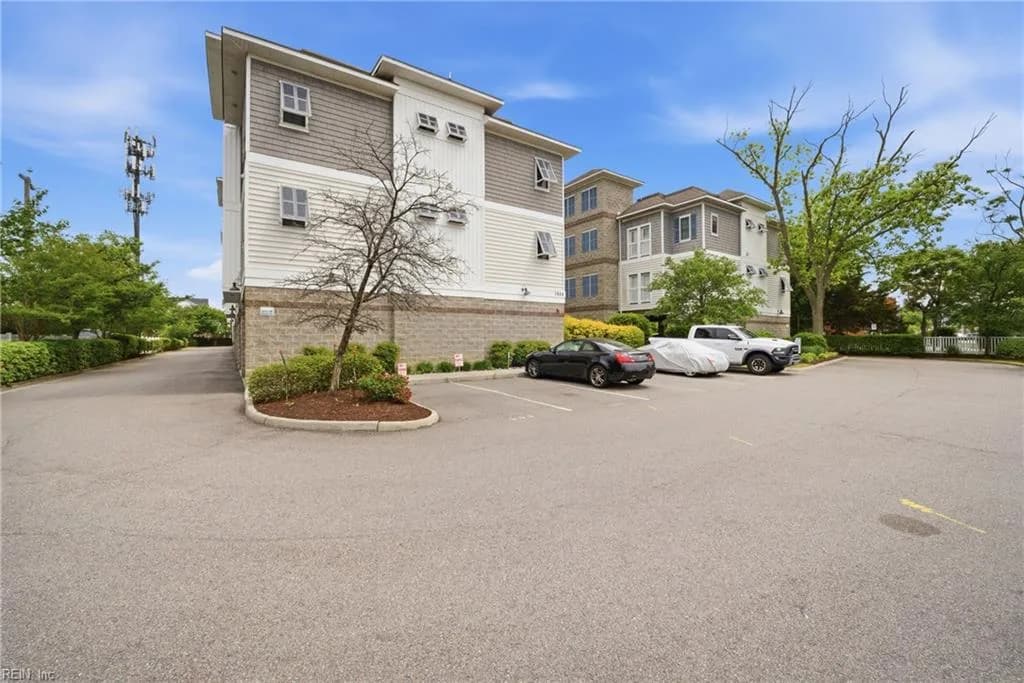 7922 Shore DR #219, NORFOLK VA 23518 - Photo 3