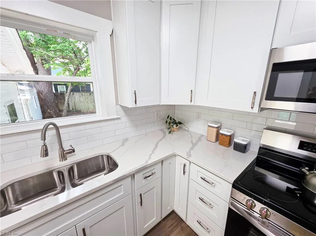 3615 Radford ST, NORFOLK VA 23513 - Photo 3