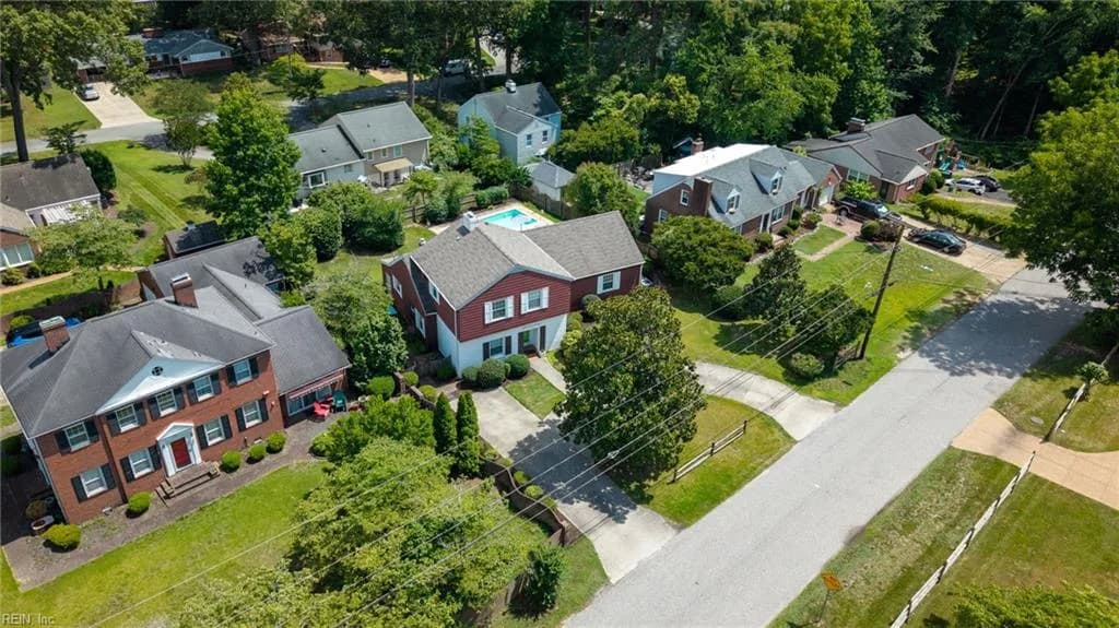 239 Shoe LN, NEWPORTNEWS VA 23606 - Photo 3