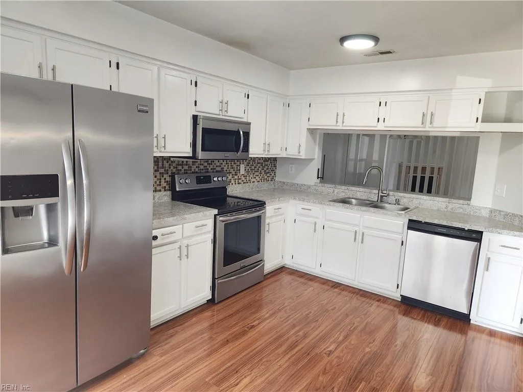 879 Old Clubhouse RD, VIRGINIABEACH VA 23453 - Photo 3