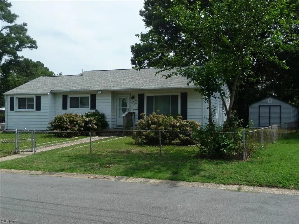 1712 Birchwood RD, VIRGINIABEACH VA 23455 - Photo 4