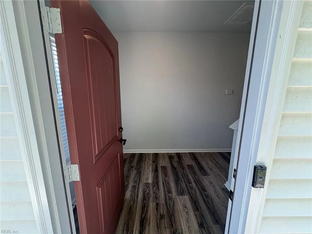 990 Jefferson ST, SUFFOLK VA 23434 - Photo 3