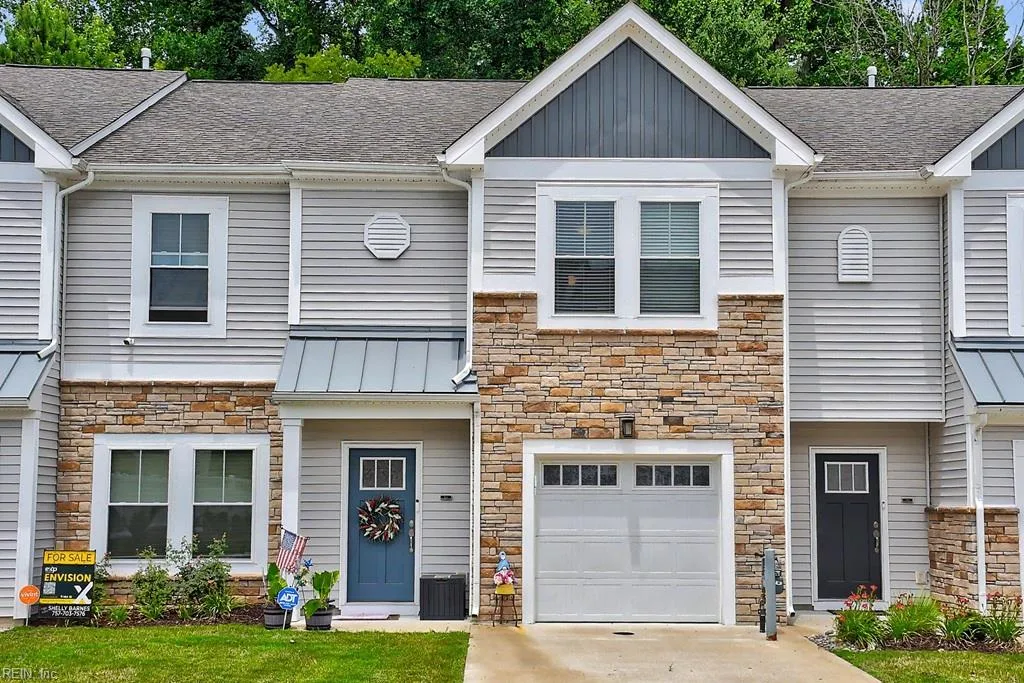 1002 Opal ST #103, SUFFOLK VA 23435