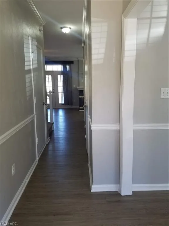 821 Lake CIR S, CHESAPEAKE VA 23322 - Photo 3