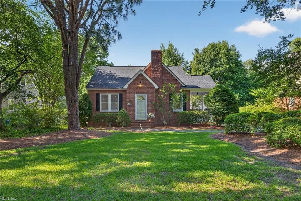 3906 Winchester DR, PORTSMOUTH VA 23707 - Main photo