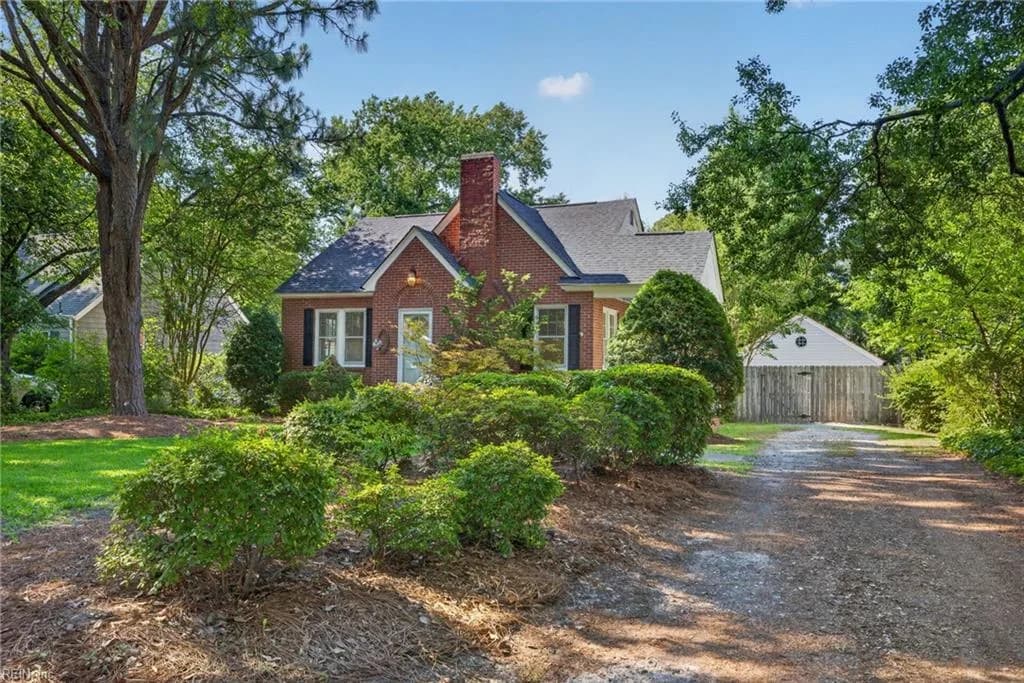 3906 Winchester DR, PORTSMOUTH VA 23707 - Photo 5