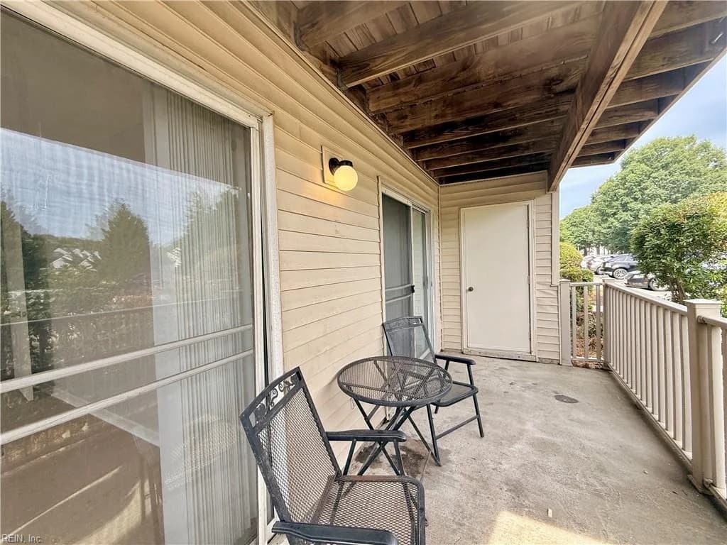 512 Thorncliff DR #101, NEWPORTNEWS VA 23608 - Photo 4