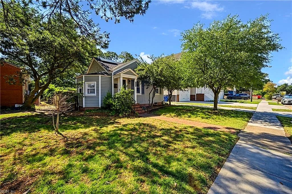 9554 12th Bay ST, Norfolk — 2 bed Residential, 765 sqft