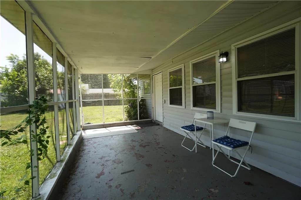 1198 Jarrett RD, NORFOLK VA 23502 - Photo 4