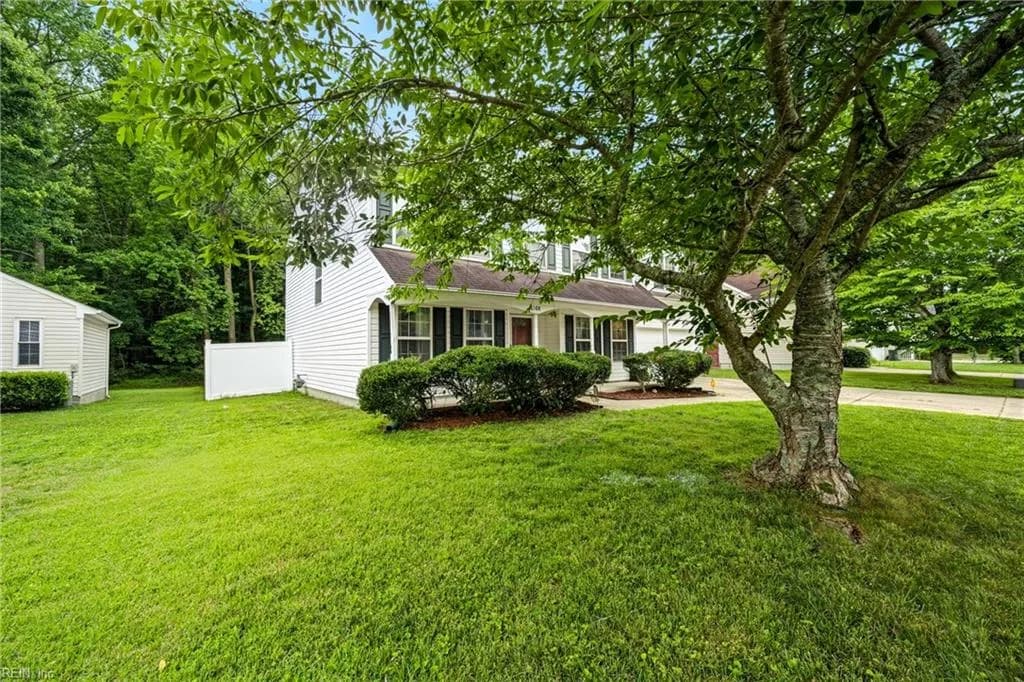 108 Montrose DR, HAMPTON VA 23666 - Photo 3