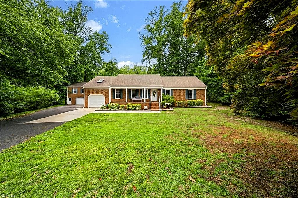 1345 Oak Ridge DR, CHESAPEAKE VA 23322