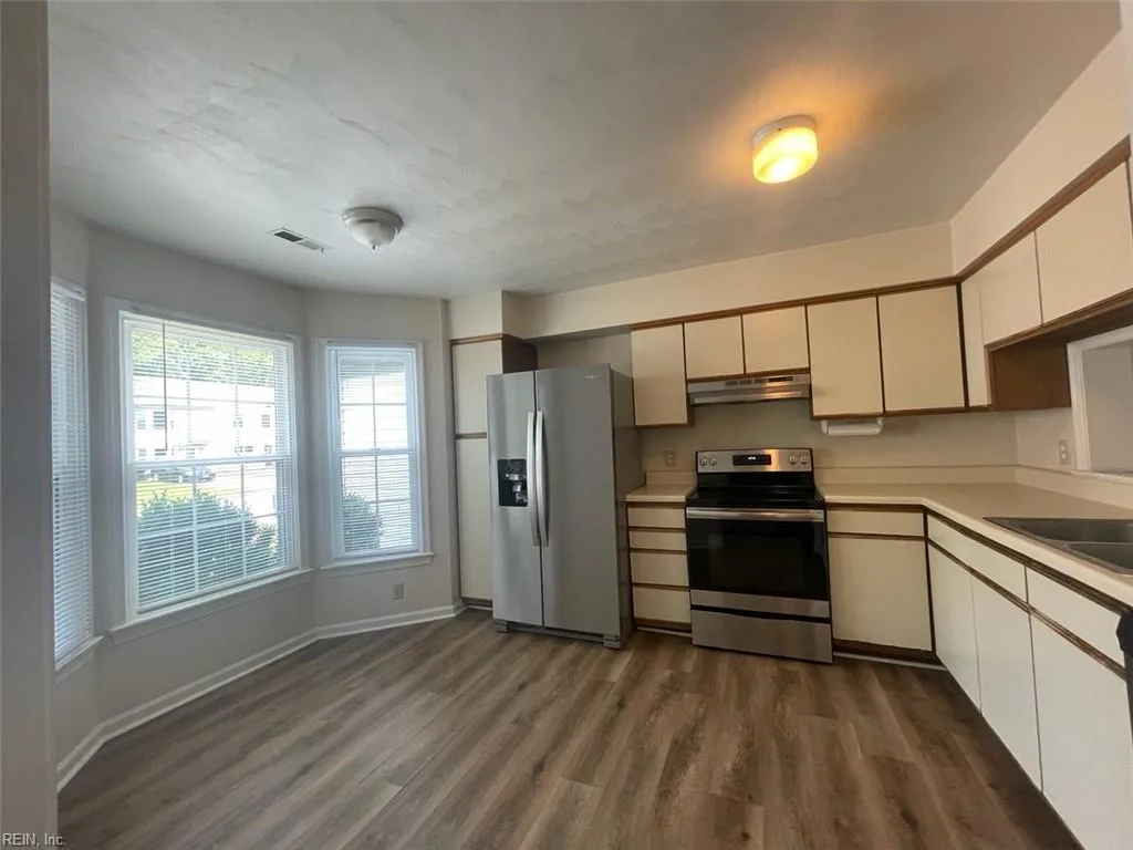 4613 Stonebridge LN, VIRGINIABEACH VA 23462 - Photo 4