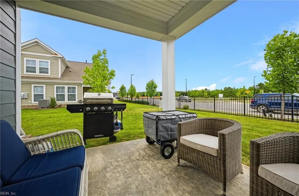 2000 Barton LN, CHESAPEAKE VA 23322 - Photo 3