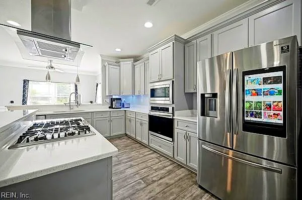 7 Cavalier RD, HAMPTON VA 23669