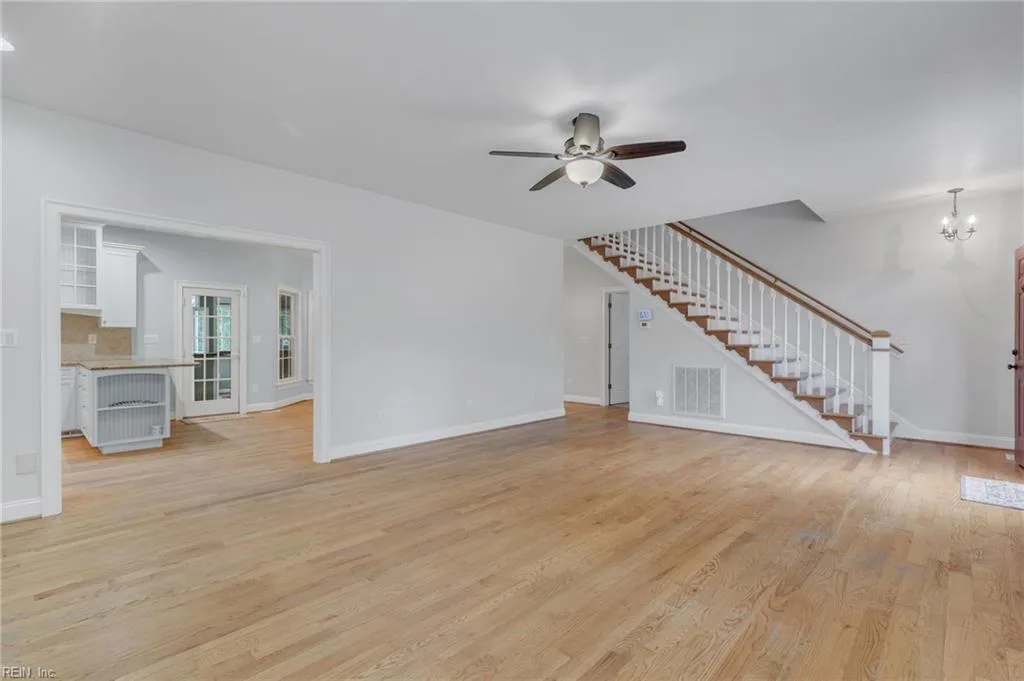 229 Skipjack LN, COBBSCREEK VA 23035 - Photo 5