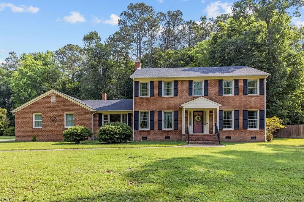 124 Beechwood DR, FRANKLIN VA 23851 - Photo 3