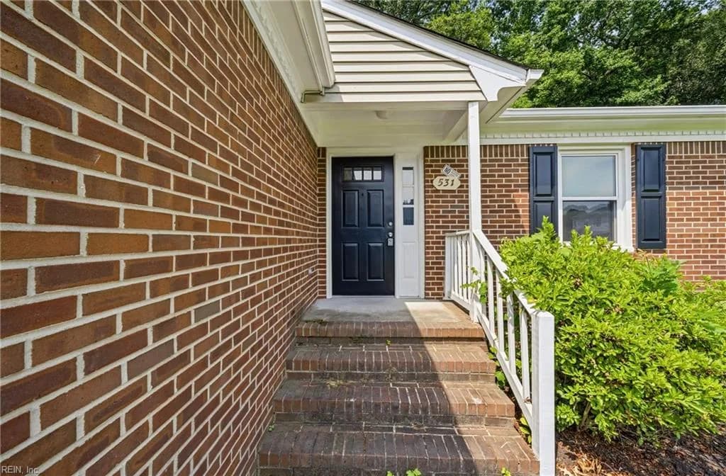 531 Dafia DR, HAMPTON VA 23666 - Photo 3