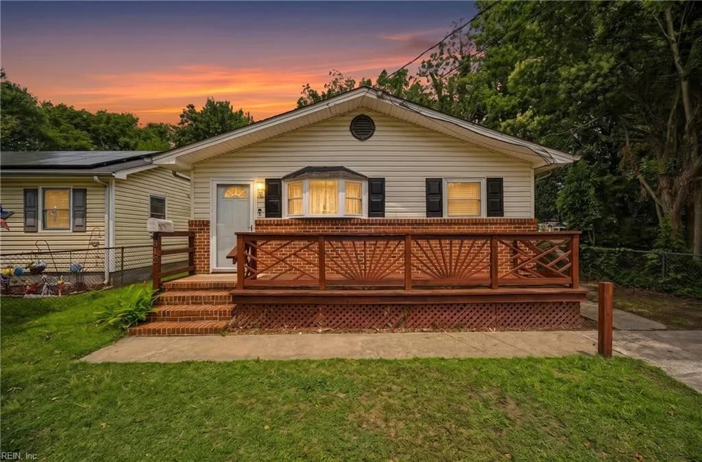 312 S Curry ST, HAMPTON VA 23663 - Photo 2