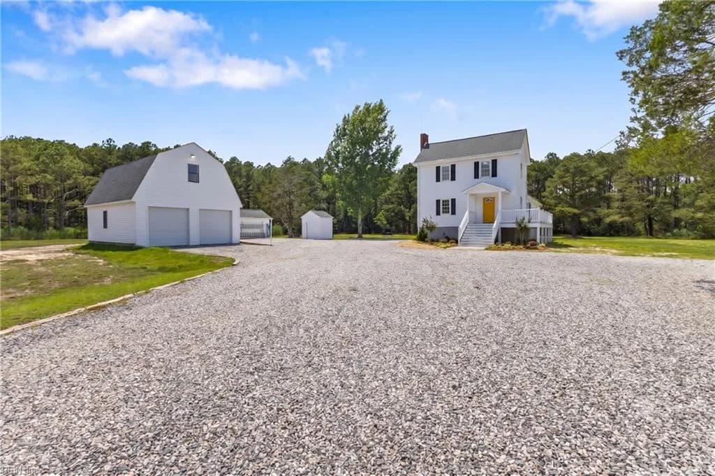 9632 Rowes Point RD, HAYES VA 23072 - Photo 2