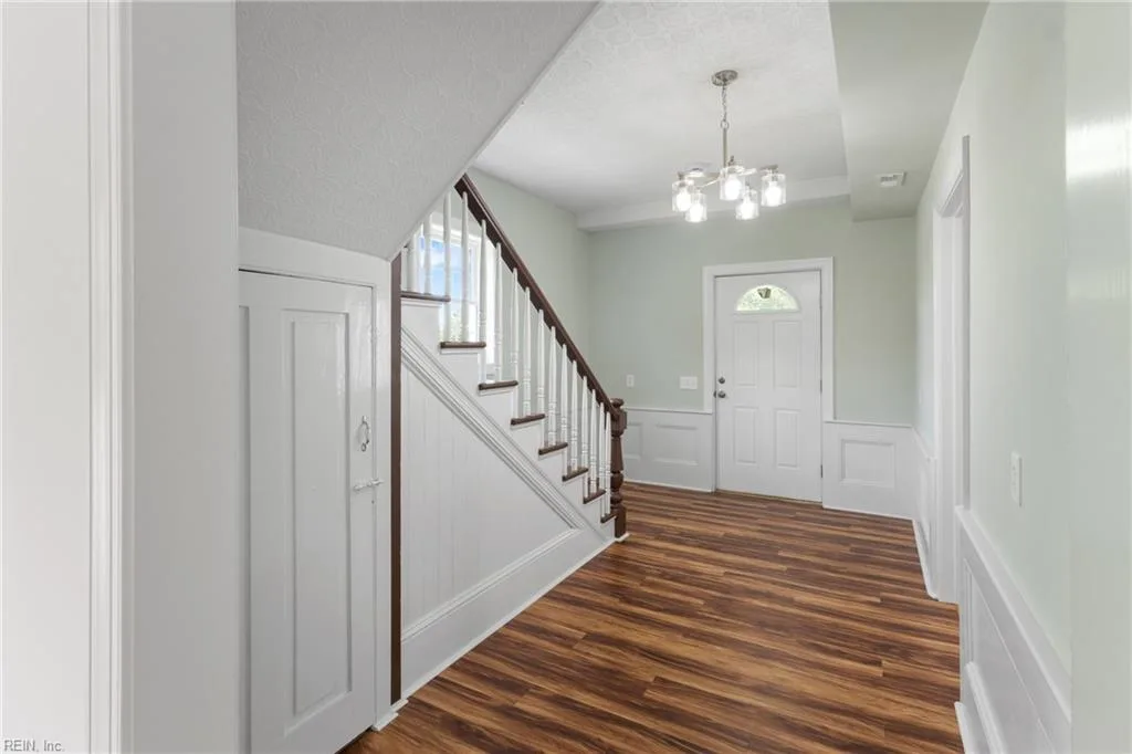 9632 Rowes Point RD, HAYES VA 23072 - Photo 5
