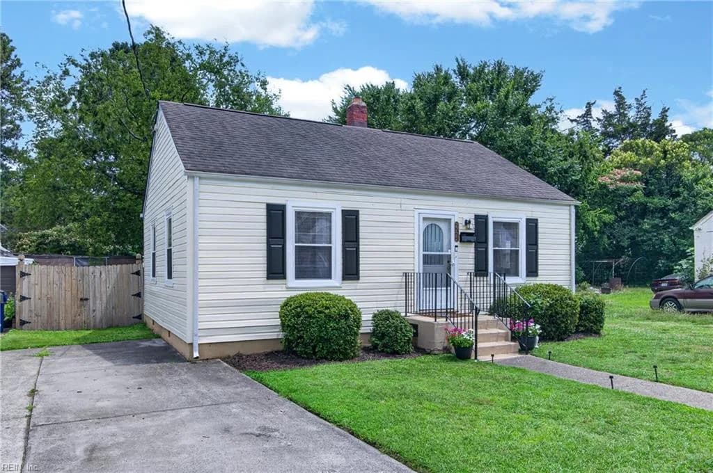 2722 Argonne AVE, NORFOLK VA 23509 - Photo 2