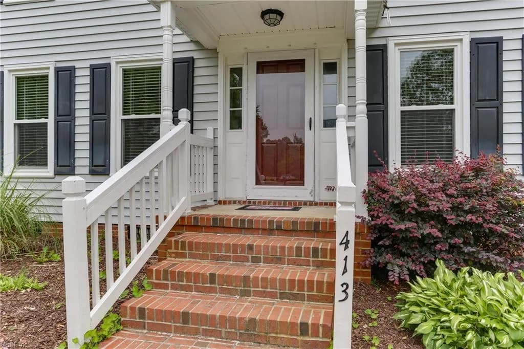 413 Granada DR, CHESAPEAKE VA 23322 - Photo 5