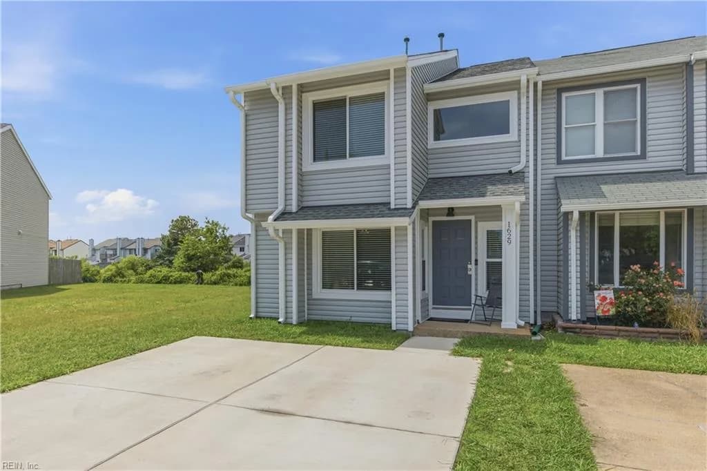 1629 Kitimal DR, VIRGINIABEACH VA 23454 - Photo 2