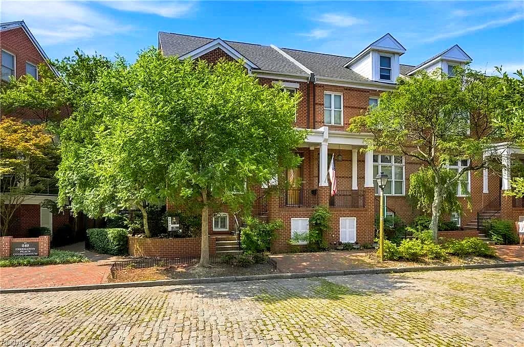 251 W Freemason ST, NORFOLK VA 23510 - Photo 3