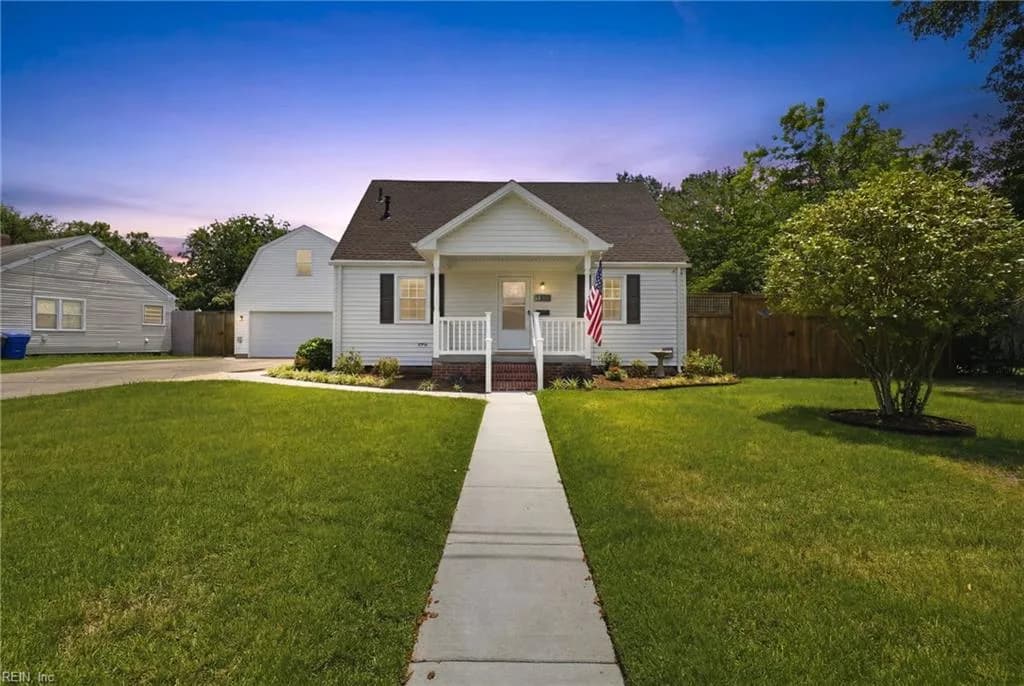 301 Dixie DR, NORFOLK VA 23505 - Photo 2