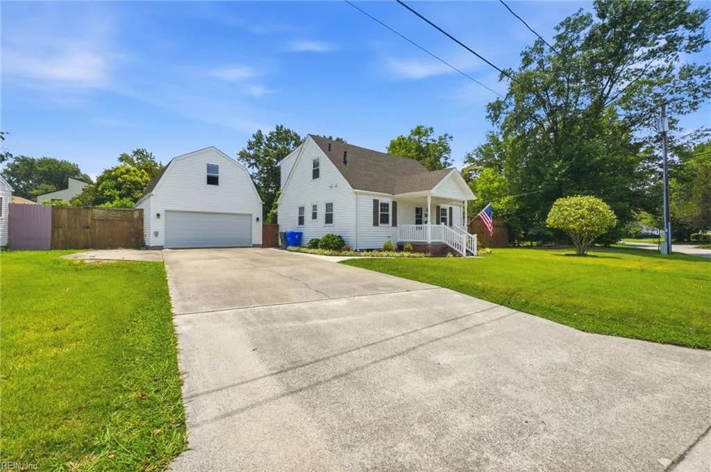 301 Dixie DR, NORFOLK VA 23505 - Photo 5