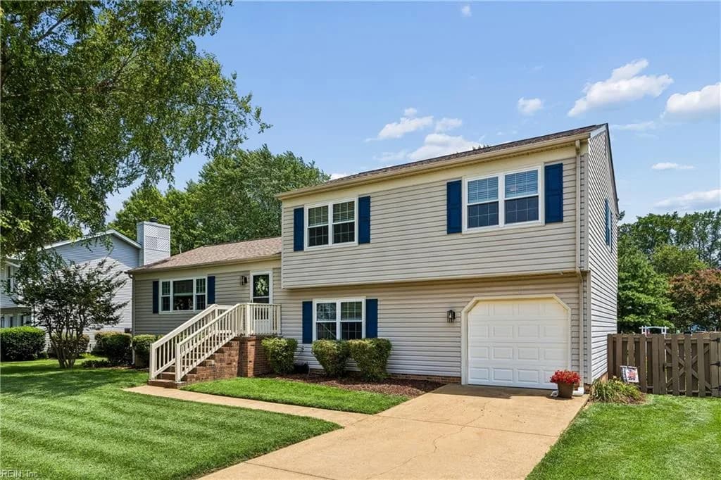112 Drummonds WAY, HAMPTON VA 23669 - Photo 3