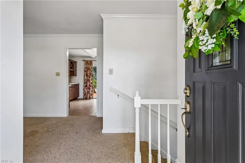 112 Drummonds WAY, HAMPTON VA 23669 - Photo 5